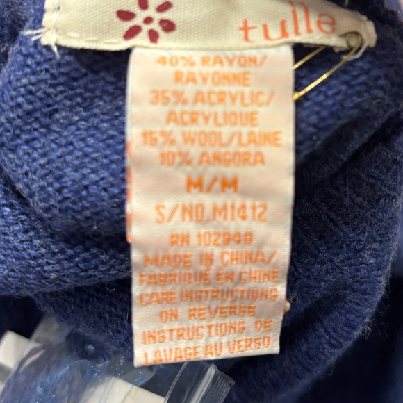 Electric Blue Scoop Neck Fitted Sweater Dress, Medium,

NWT - Picture 10 of 11